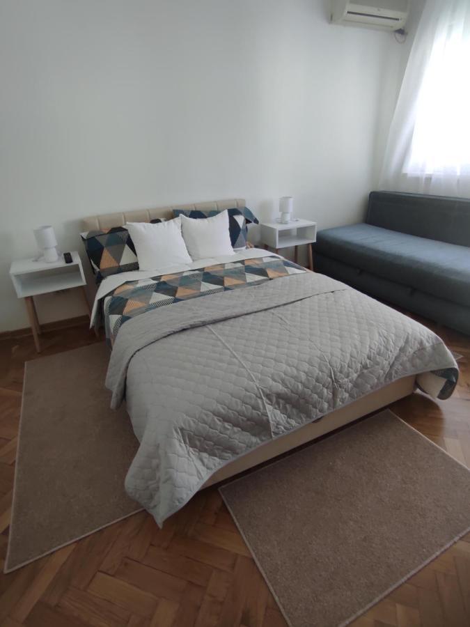 Apartman Nicolas Belgrad Zewnętrze zdjęcie